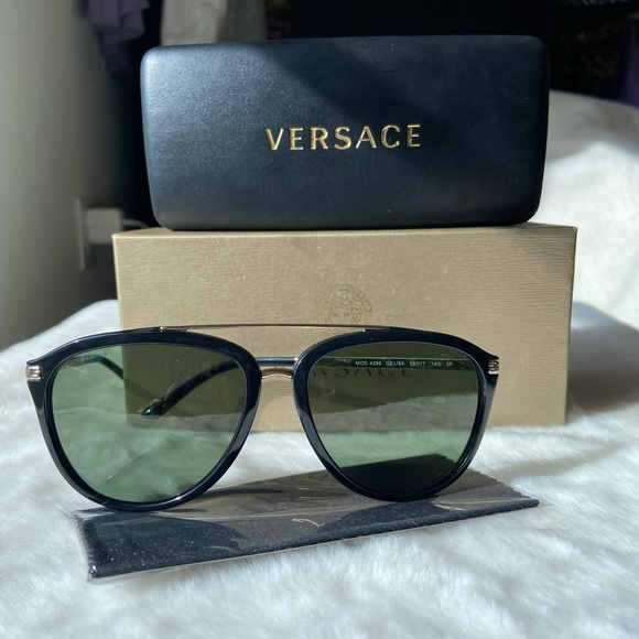 Versace Sunglasses - Picture 3 of 12